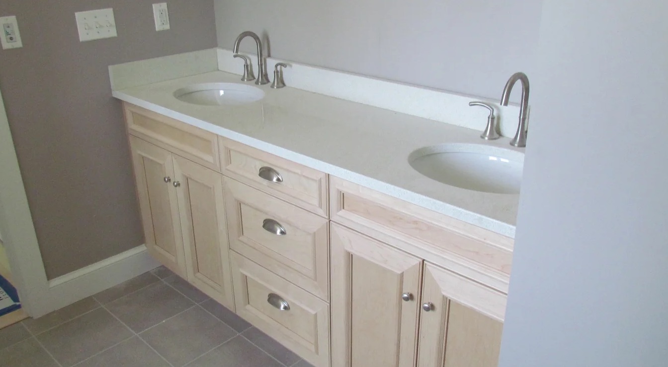 Bathroom Sink Overflow Cleanup in Euless, TX
